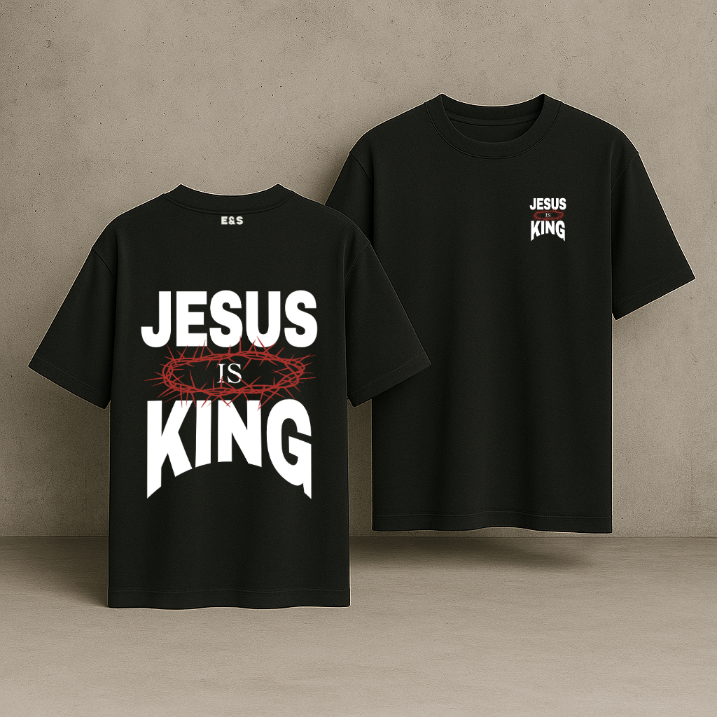 Jesus Is King. Oversized Tee