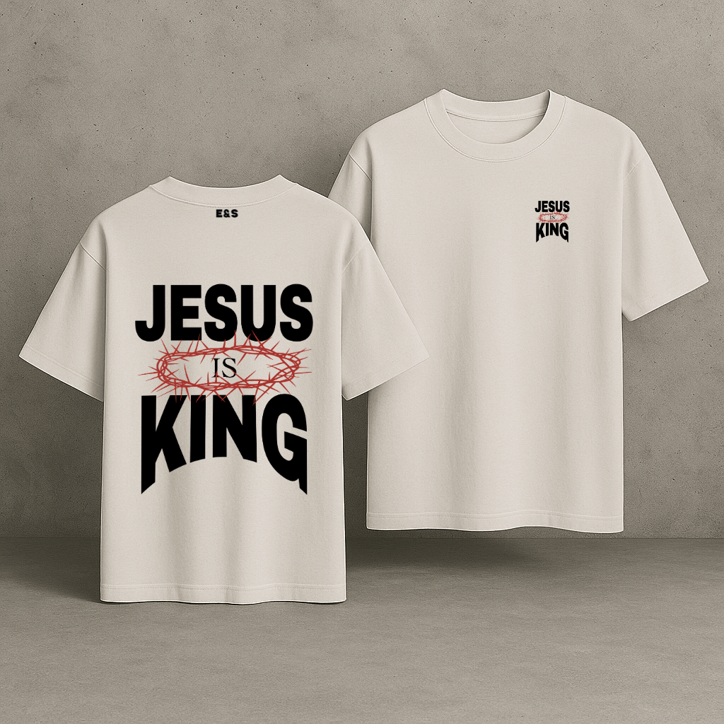 Jesus Is King. Oversized Tee