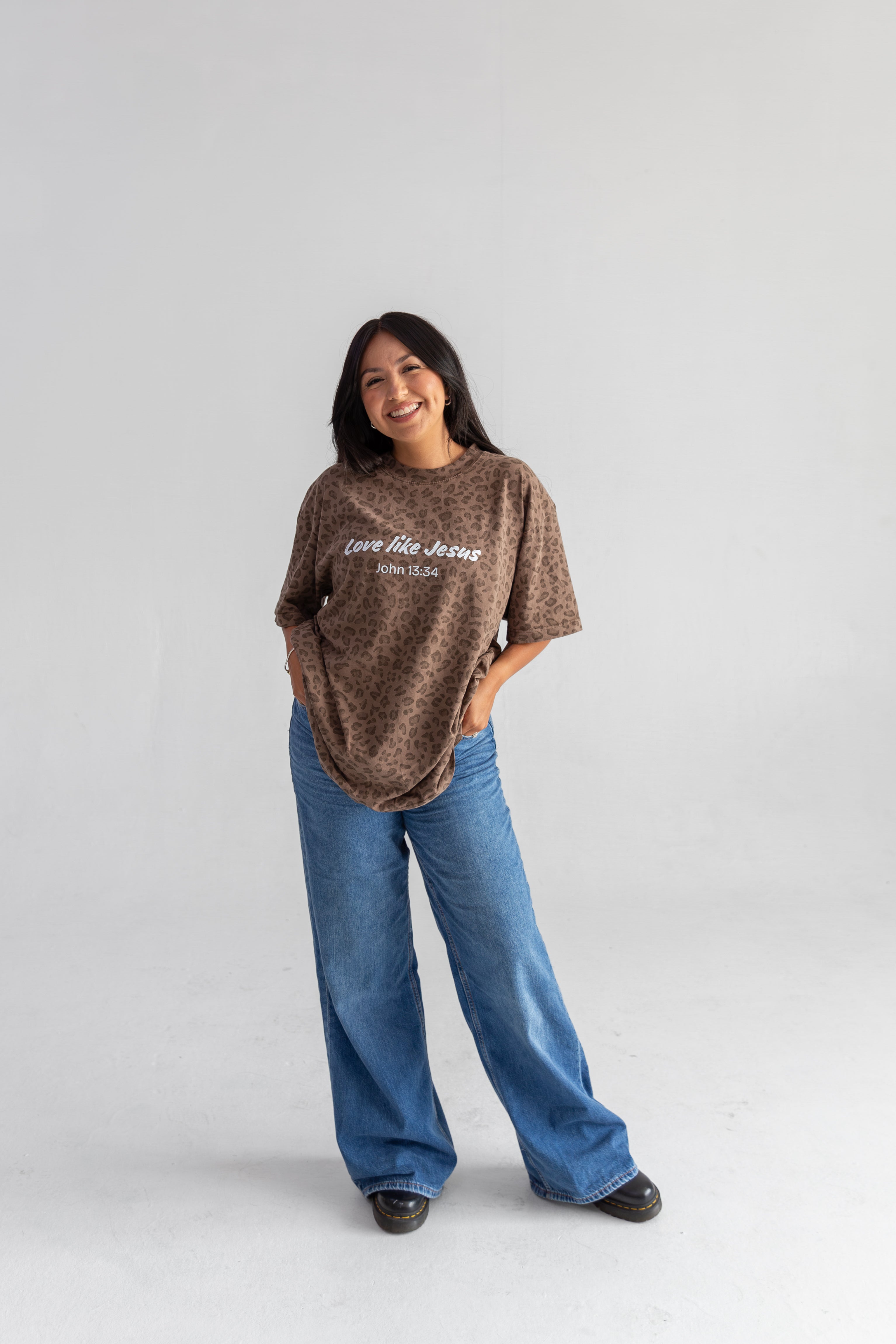 Love Like Jesus Oversized Tee